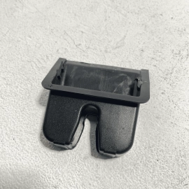 VOLKSWAGEN ATLAS 2018-2024 REAR LIFTGATE LATCH LOCK ACTUATOR TRIM COVER OEM VOLKSWAGEN ATLAS 2018-2024 REAR LIFTGATE LATCH LOCK ACTUATOR TRIM COVER OEM