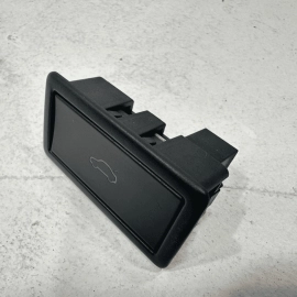 2018-2022 VOLKSWAGEN ATLAS VW INTERIOR LIFTGATE SWITCH TRUNK OPEN BUTTON OEM
