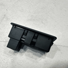 2018-2022 VOLKSWAGEN ATLAS VW INTERIOR LIFTGATE SWITCH TRUNK OPEN BUTTON OEM