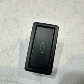 2018-2022 VOLKSWAGEN ATLAS VW INTERIOR LIFTGATE SWITCH TRUNK OPEN BUTTON OEM