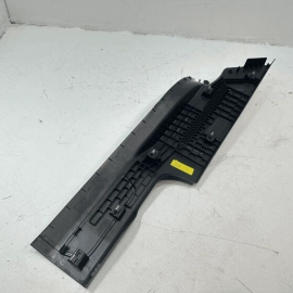 VOLKSWAGEN ATLAS 2018-2024 REAR LEFT SIDE DOOR SILL SCUFF PLATE COVER TRIM OEM VOLKSWAGEN ATLAS 2018-2024 REAR LEFT SIDE DOOR SILL SCUFF PLATE COVER TRIM OEM