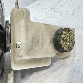 VOLKSWAGEN ATLAS BRAKE BOOSTER & MASTER CYLINDER & RESERVOIR 2018 - 2023 OEM