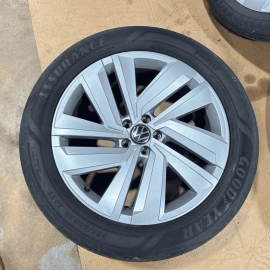 2021 Volkswagen Atlas SEL Wheel Rims 255/50R20 Five Double Spoke Silver OEM 3PCS