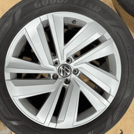 2021-2022 Volkswagen Atlas SEL Wheel Rim 255/50R20 Five Double Spoke Silver OEM