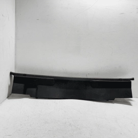 VOLKSWAGEN ATLAS VW TRUNK LATCH LOCK SILL SCUFF PLATE TRIM 2018 - 2024 OEM