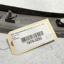 VOLKSWAGEN ATLAS VW REAR RIGHT PASSENGER WHEEL ARCH MOLDING 2021 - 2024 OEM