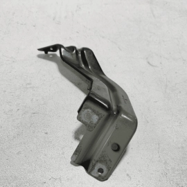 2021-2024 Volkswagen Atlas VW Front Left Driver Fender Mount Bracket Brace OEM