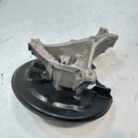 2021 Volkswagen Atlas AWD Rear Right Passenger Side Spindle Knuckle Hub OEM
