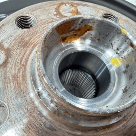 2021 Volkswagen Atlas AWD Rear Right Passenger Side Spindle Knuckle Hub OEM