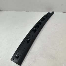 VOLKSWAGEN ATLAS 2018-2024 TAILGATE LIFTGATE UPPER TRIM COVER PANEL OEM VOLKSWAGEN ATLAS 2018-2024 TAILGATE LIFTGATE UPPER TRIM COVER PANEL OEM