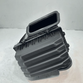 VOLKSWAGEN ATLAS 2018-2023 3.6L ENGINE AIR CLEANER INTAKE FILTER BOX OEM