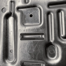 2007-2013 Mercedes W221 S550 Front Right Side Footweel Stay Metal Plate OEM