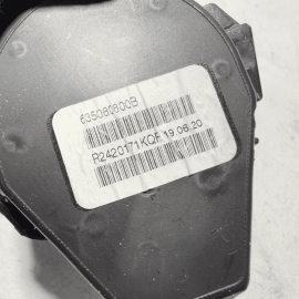 2018-2023 Volkswagen Atlas SEL 2nd Row Seat Belt Retractor Rear Right Side OEM