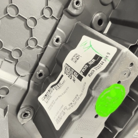 2021 VOLKSWAGEN ATLAS SEL FRONT RIGHT PASSENGER SIDE DOOR TRIM PANEL COVER OEM