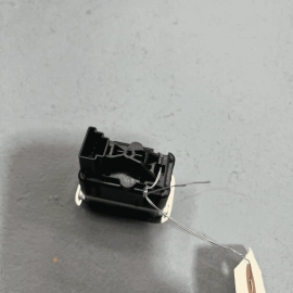 2012-2020 TESLA MODEL S REAR LEFT / RIGHT SIDE DOOR WINDOW CONTROL SWITCH O