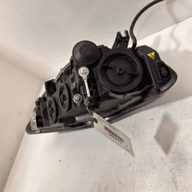 DEFECT 2016-18 Audi A6 / Quattro Front Driver Side Headlight Lamp Xenon HID