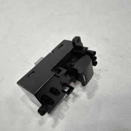 2016 - 2022 HONDA PILOT REAR LEFT OR RIGHT DOOR WINDOW CONTROL SWITCH OEM 2016 - 2022 HONDA PILOT REAR LEFT OR RIGHT DOOR WINDOW CONTROL SWITCH OEM