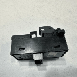 2016 - 2022 HONDA PILOT REAR LEFT OR RIGHT DOOR WINDOW CONTROL SWITCH OEM 2016 - 2022 HONDA PILOT REAR LEFT OR RIGHT DOOR WINDOW CONTROL SWITCH OEM