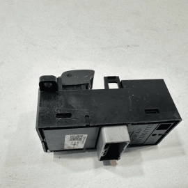 2016 - 2022 HONDA PILOT REAR LEFT OR RIGHT DOOR WINDOW CONTROL SWITCH OEM 2016 - 2022 HONDA PILOT REAR LEFT OR RIGHT DOOR WINDOW CONTROL SWITCH OEM