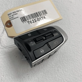 21-23 KIA K5 STEERING WHEEL RIGHT PASSENGER SIDE CRUISE CONTROL SWITCH OEM