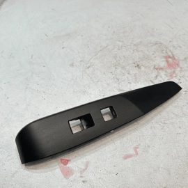 TOYOTA CAMRY FRONT PASSENGER SIDE DOOR SWITCH PANEL TRIM MOLDING 2018 - 2022 OEM