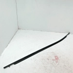 TOYOTA CAMRY FRONT PASSENGER SIDE DOOR WINDOW BELT MOLDING BLACK OEM 2018-24