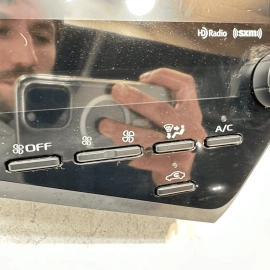 Toyota Camry XSE 2018-2019 Radio Receiver Navigation Display Screen Climate OEM