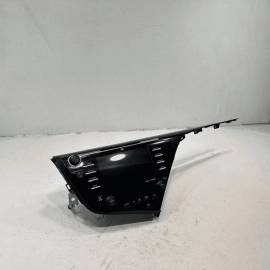 Toyota Camry XSE 2018-2019 Radio Receiver Navigation Display Screen Climate OEM