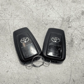 2018-2023 Toyota Camry Smart Keyless Entry Key Fob Set of 2 OEM 2018-2023 Toyota Camry Smart Keyless Entry Key Fob Set of 2 OEM