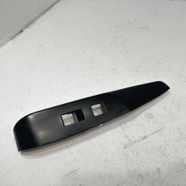 2018-2020 TOYOTA CAMRY FRONT PASSENGER SIDE DOOR SWITCH PANEL TRIM MOLDING OEM
