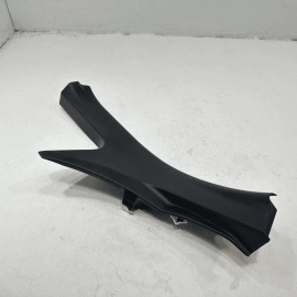 2018 - 2024 TOYOTA CAMRY REAR RIGHT PASSENGER SIDE SILL SCUFF PLATE OEM 2018 - 2024 TOYOTA CAMRY REAR RIGHT PASSENGER SIDE SILL SCUFF PLATE OEM