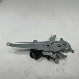 18-2024TOYOTA CAMRY REAR RIGHT PASSENGER SIDE DOOR WINDOW REGULATOR & MOTOR OEM