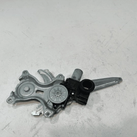 18-2024TOYOTA CAMRY REAR RIGHT PASSENGER SIDE DOOR WINDOW REGULATOR & MOTOR OEM