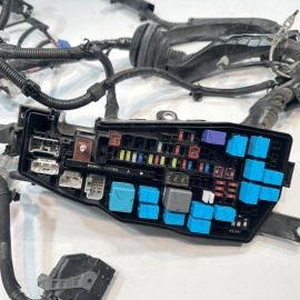 3.5L FWD Engine Room Wire Wiring Harness W/ Fuse Box Toyota Camry 2018-2019 OEM 3.5L FWD Engine Room Wire Wiring Harness W/ Fuse Box Toyota Camry 2018-2019 OEM