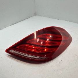 Rear Right Taillight Led Lamp Mercedes W222 S550 2014-2017 OEM