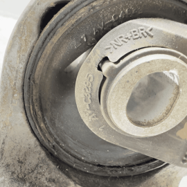 2018-2024 TOYOTA CAMRY 3.5L XLE XSE REAR TRANSMISSION MOUNT BRACKET SUPPORT OEM