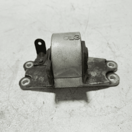 2018-2024 TOYOTA CAMRY 3.5L XLE XSE REAR TRANSMISSION MOUNT BRACKET SUPPORT OEM