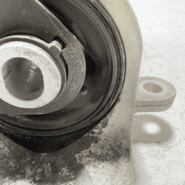 2018-2024 TOYOTA CAMRY 3.5L XLE XSE REAR TRANSMISSION MOUNT BRACKET SUPPORT OEM