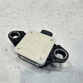 MERCEDES S550 W222 YAW RATE CONTROL SPEED SENSOR COMPUTER MODULE OEM 2014 - 2017 MERCEDES S550 W222 YAW RATE CONTROL SPEED SENSOR COMPUTER MODULE OEM 2014 - 2017