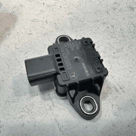 MERCEDES S550 W222 YAW RATE CONTROL SPEED SENSOR COMPUTER MODULE OEM 2014 - 2017 MERCEDES S550 W222 YAW RATE CONTROL SPEED SENSOR COMPUTER MODULE OEM 2014 - 2017