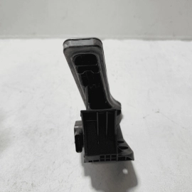 2014-2017 Mercedes-Benz S 550  Accelerator Gas Pedal w/Sensor Assembly OEM