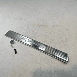 14-2017 MERCEDES S550 W222 REAR PASSENGER SIDE DOOR SILL TRIM COVER PANEL OEM