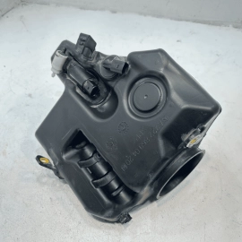 2014 - 2017 MERCEDES S550 W222 WINDSHIELD WIPER WASHER RESERVOIR TANK OEM