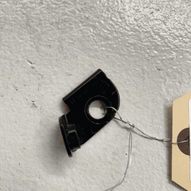 REAR SEAT BACK PAD LOWER LEFT DRIVER SIDE BRACKET OEM 2007-13 MERCEDES S550