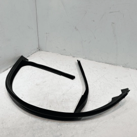 MERCEDES S550 W222 FRONT DRIVER DOOR WINDOW RUN CHANNEL SEAL MOLDING OEM 2014-17