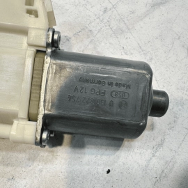 Front Right Side Door Window Glass Motor Mercedes W222 S550 2014-2017 OEM