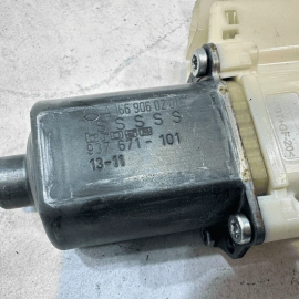 Front Right Side Door Window Glass Motor Mercedes W222 S550 2014-2017 OEM