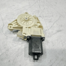 Front Right Side Door Window Glass Motor Mercedes W222 S550 2014-2017 OEM