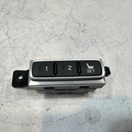 2018-2022 HONDA ACCORD FRONT LEFT DRIVER SIDE SEAT MEMORY SWITCH OEM 2018-2022 HONDA ACCORD FRONT LEFT DRIVER SIDE SEAT MEMORY SWITCH OEM