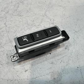 2018-2022 HONDA ACCORD FRONT LEFT DRIVER SIDE SEAT MEMORY SWITCH OEM 2018-2022 HONDA ACCORD FRONT LEFT DRIVER SIDE SEAT MEMORY SWITCH OEM